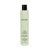 Volume shampoo for fine or thin hair, gently cleanses without weighing it down. Gives body and volume. Organic extracts of pomegranate and linden for a volumising action, plant proteins nourish and strengthen fine hair.