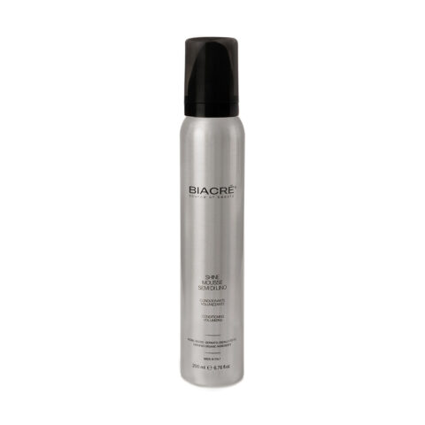 Conditioning mousse with Organic linseed oil, organic almond oil, proteins and vitamins. Moisturises and restructures dry, dyed and permanently waved hair. Adds volume, body and shape, gently modelling all styles dried naturally or with blow-dryer