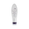 This frizz control, lightweight mask is packed with AlgaNord5TM, the highly concentrated algae complex, peptides that boost collagen production, moisture-binding hyaluronic acid, thermoactive sesame protein, and 7 conditioning agents that hydrate each hair strand but don’t weigh down fine hair.