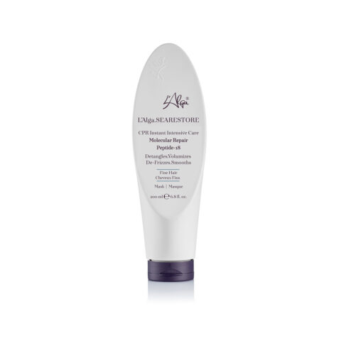This frizz control, lightweight mask is packed with AlgaNord5TM, the highly concentrated algae complex, peptides that boost collagen production, moisture-binding hyaluronic acid, thermoactive sesame protein, and 7 conditioning agents that hydrate each hair strand but don’t weigh down fine hair.